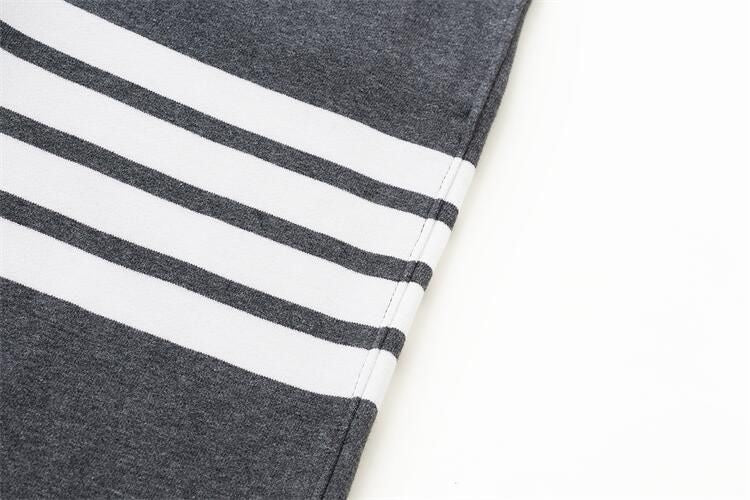 Thom Browne Style Color - blocked sweatpants with Signature Four-Bar Detail