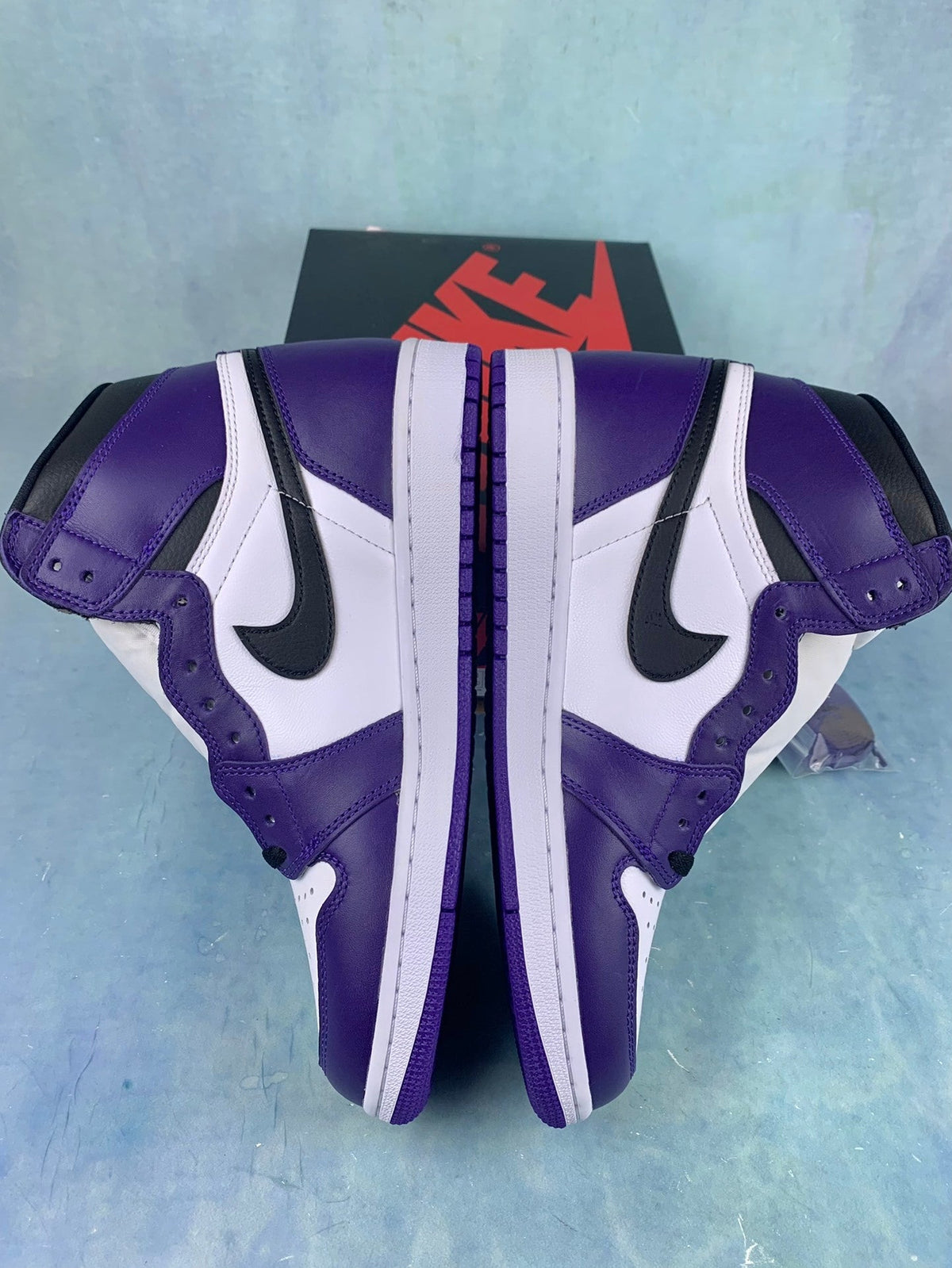 Air Jordan 1 High Court Purple 555088-500 Unisex Sneakers