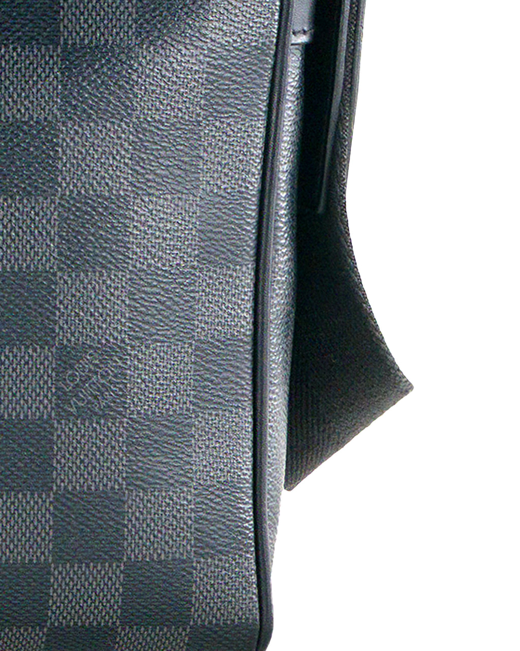 Louis Vuitton District Messenger Bag