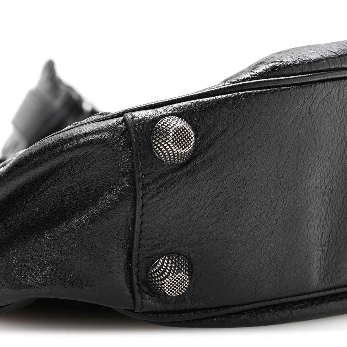 Agneau Arena Small Le Cagole Shoulder Bag Black