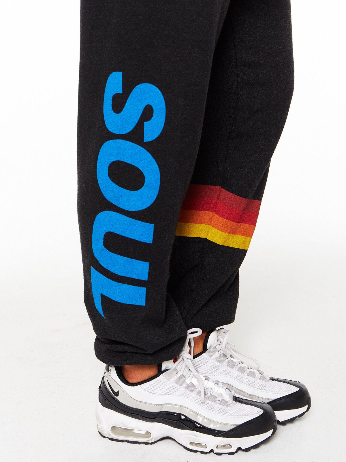 RELAXED BLACK SWEATPANT