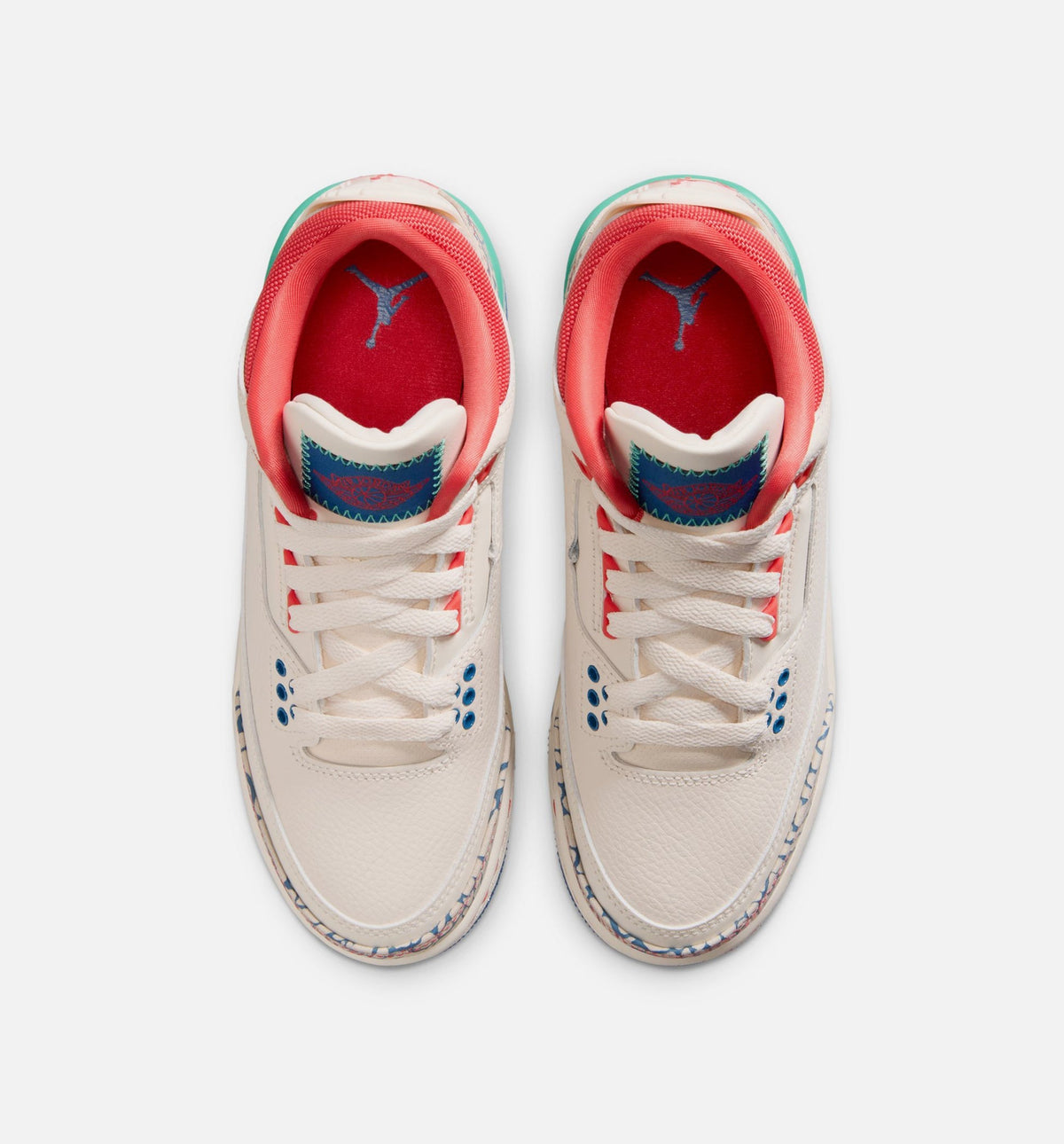 Air Jordan 3 Retro 'Play Your Way' Grade School - Chalk/Track Red/True Blue/Kinetic Green