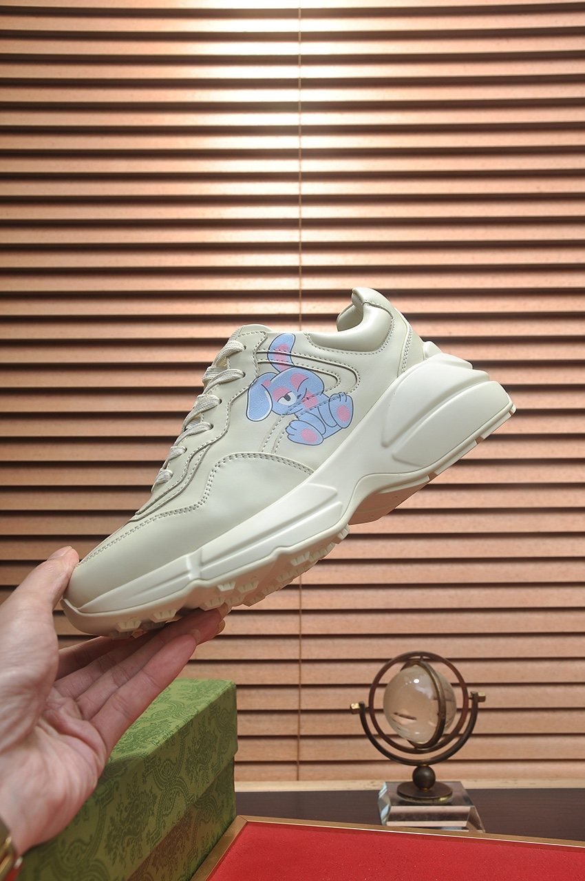 Gucci Cream Graphic Sneakers