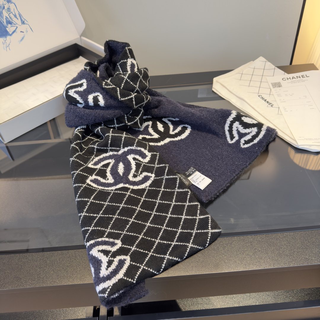 Chanel Graphic Motif Knit Scarf