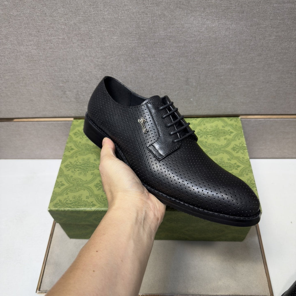 Gucci Men's Black Perforated Lace-Up Shoes