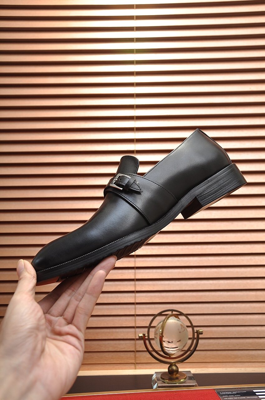 Hermès Men's Black Buckle Loafers