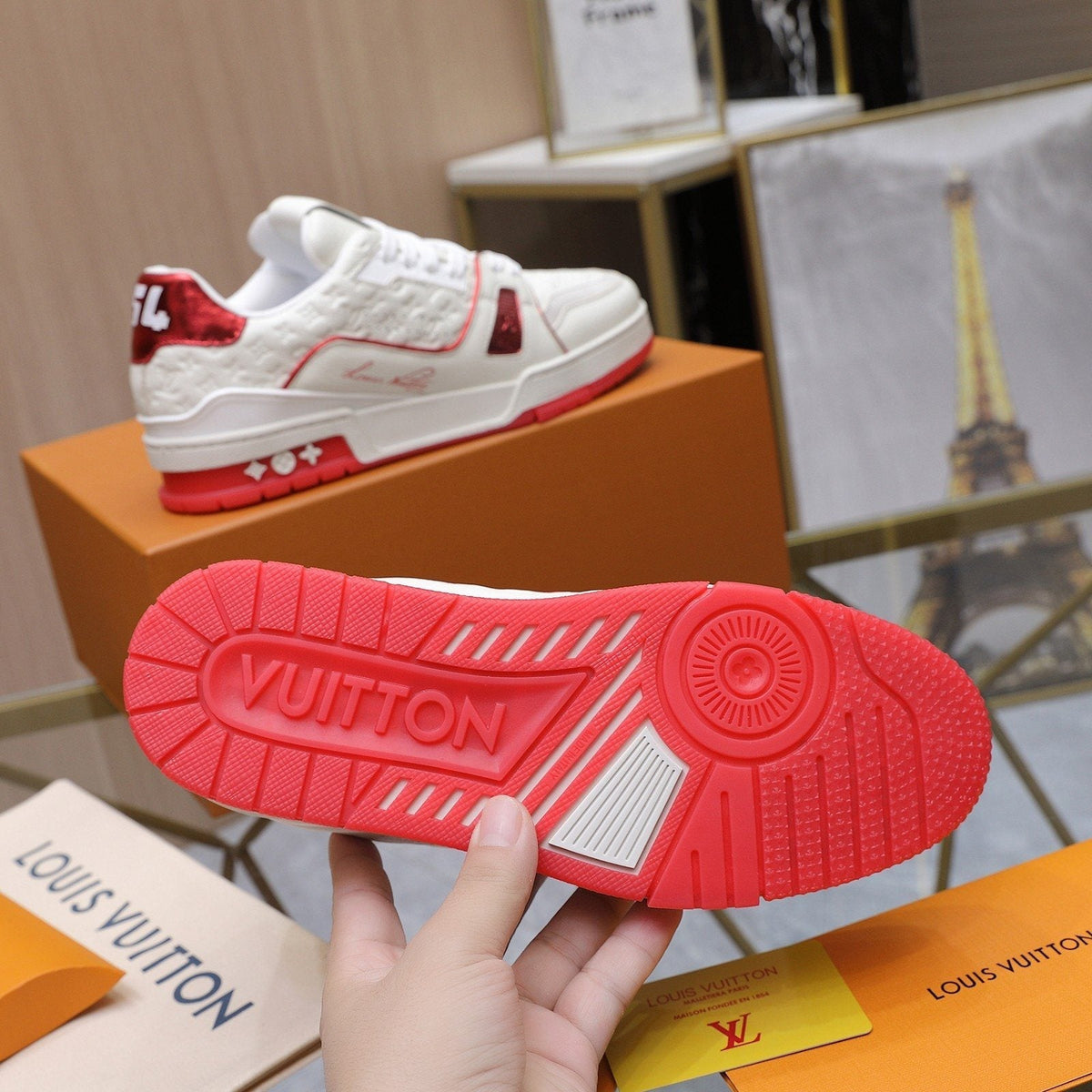 Louis Vuitton Low-Top Lace Sneakers