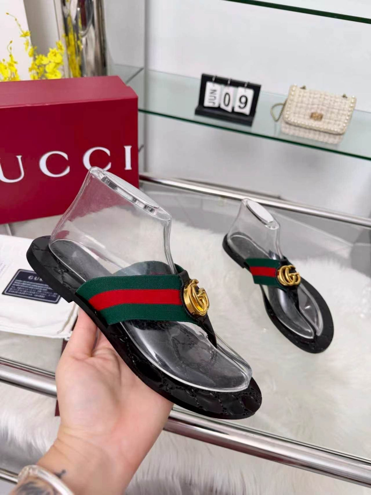 Gucci Green-Red Strap Thong Sandals